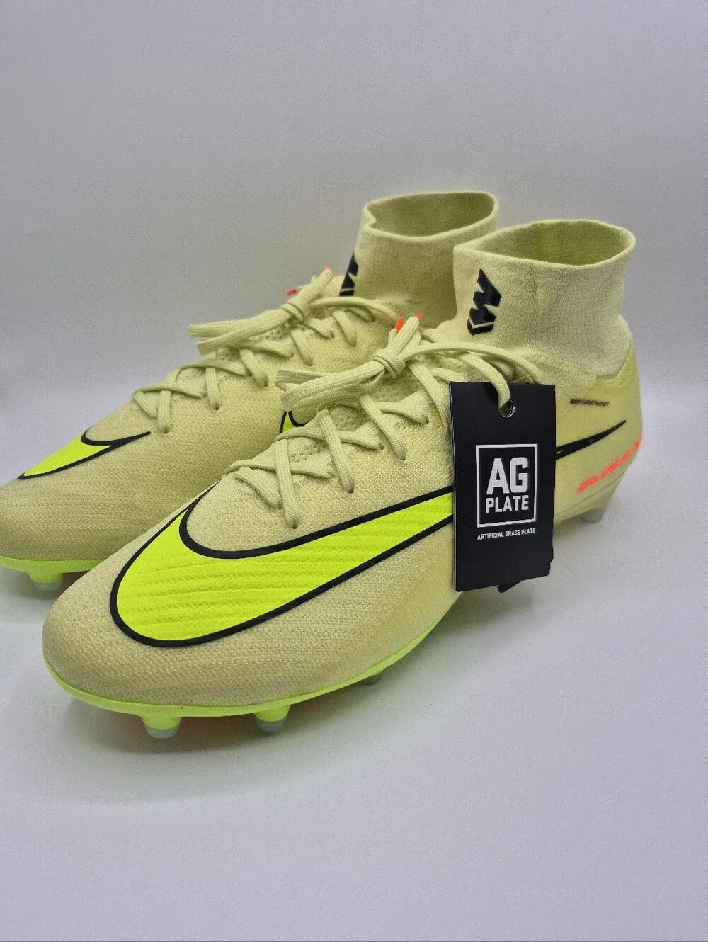 Nike Zoom Superfly 10 Elite AG-Pro Volt Cleats FQ8339-300 Mens Size 12.5 New